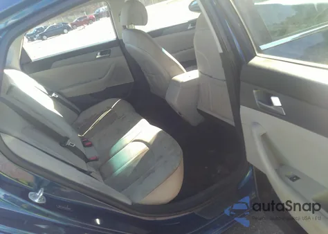 2017 Hyundai Sonata z USA, uszkodzony, nr VIN 5NPE24AF5HH488144